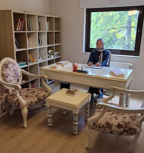 Çocuk Gelişim Uzmanı & Aile Danışmanı Sevgi Işık fotoğraf 4